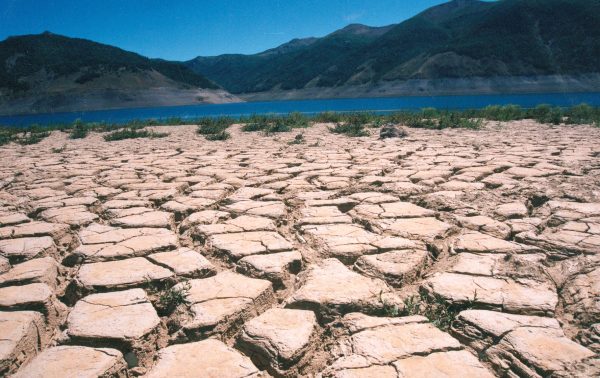 Climatólogo asegura que sequía en zona central podría ser recurrente a fines del siglo XXI